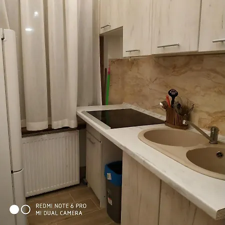 Krolewski Z Baldachimem Centrum *