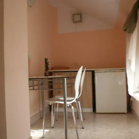 Krolewski Z Baldachimem Centrum Apartment *